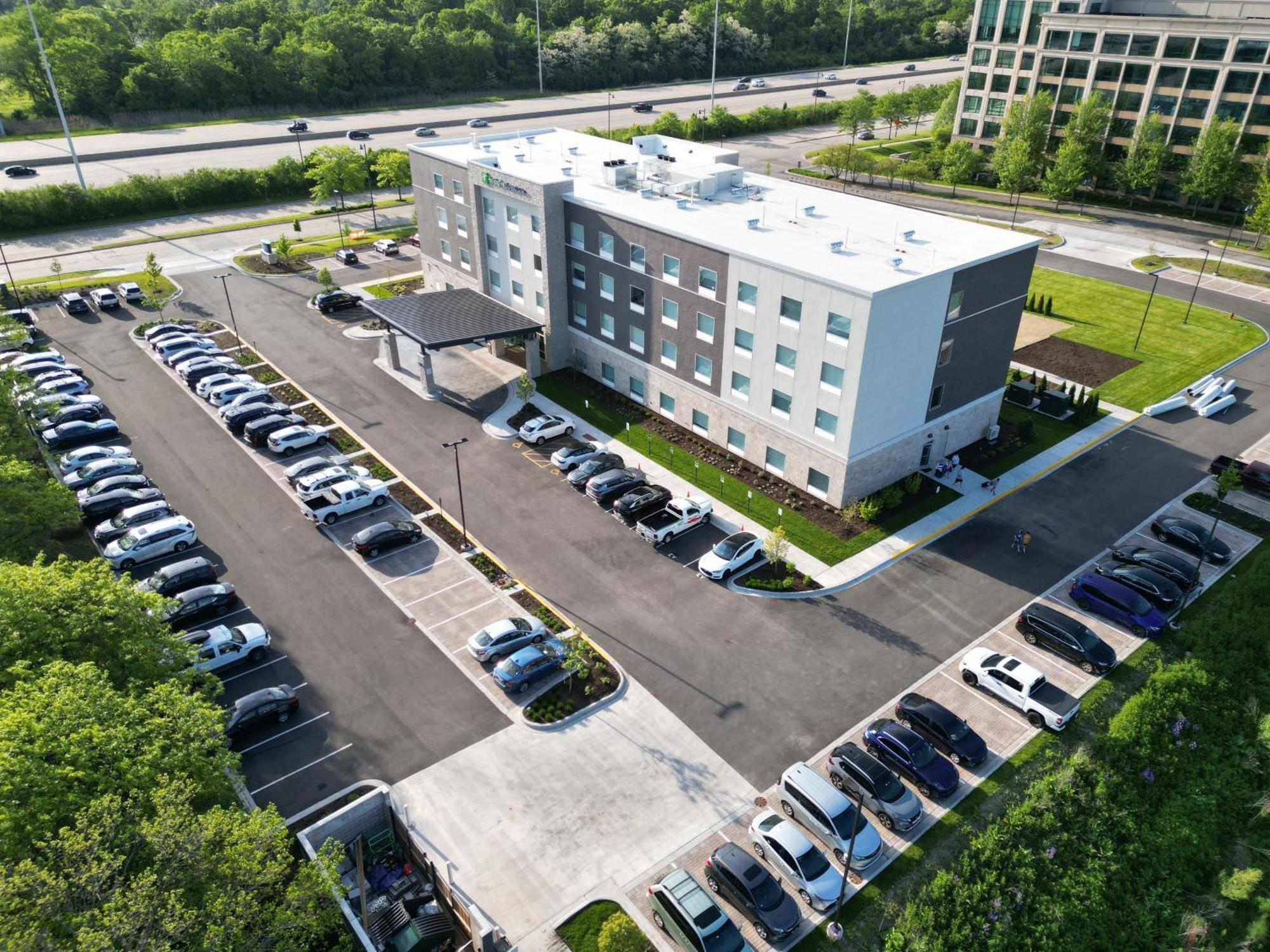 Holiday Inn Express & Suites Chicago Schaumburg By Ihg المظهر الخارجي الصورة