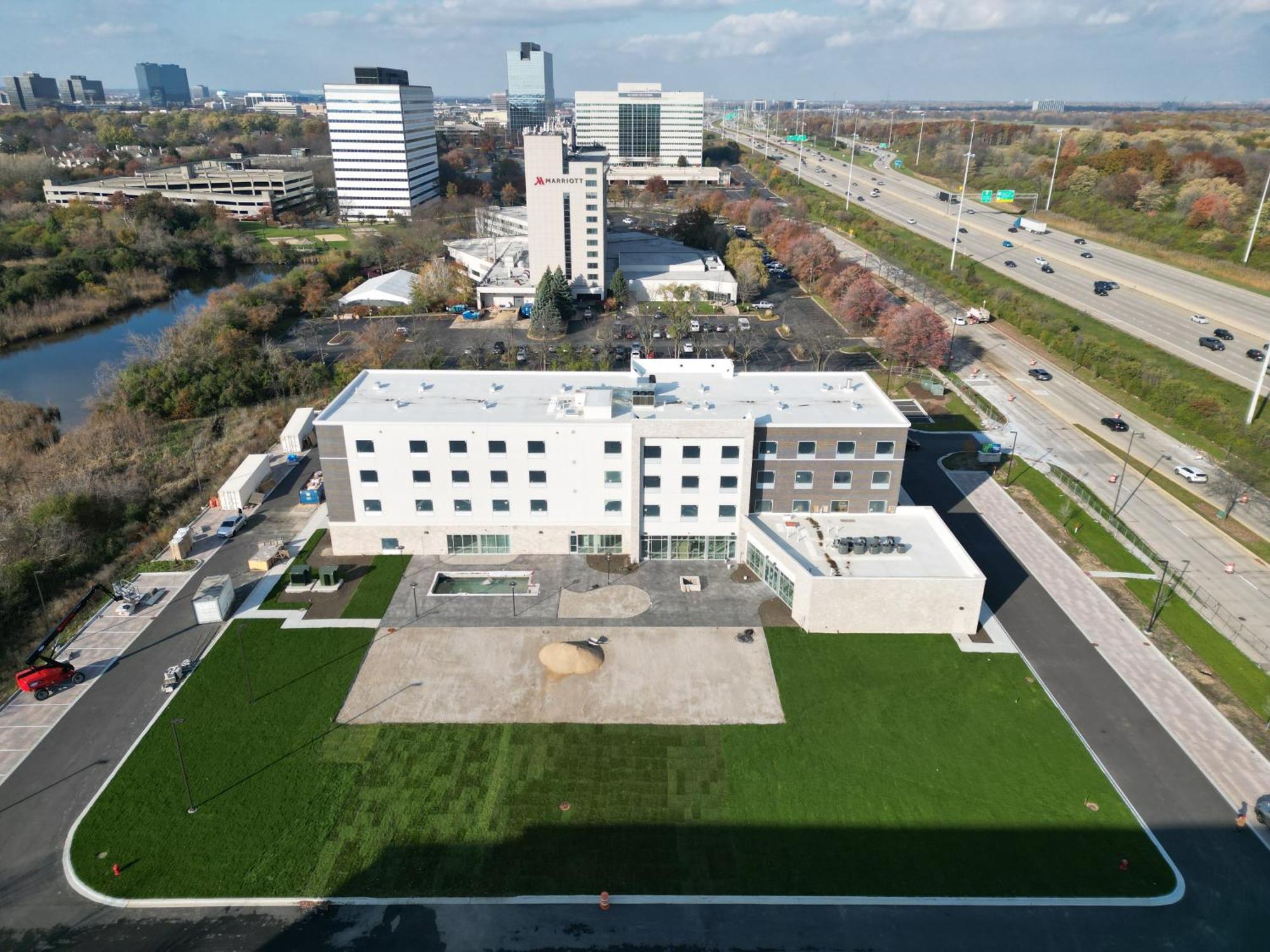 Holiday Inn Express & Suites Chicago Schaumburg By Ihg المظهر الخارجي الصورة